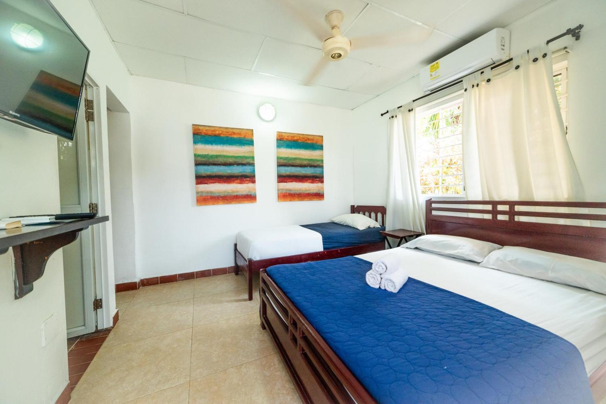 Hostal Del Mar - Tolu Exterior photo