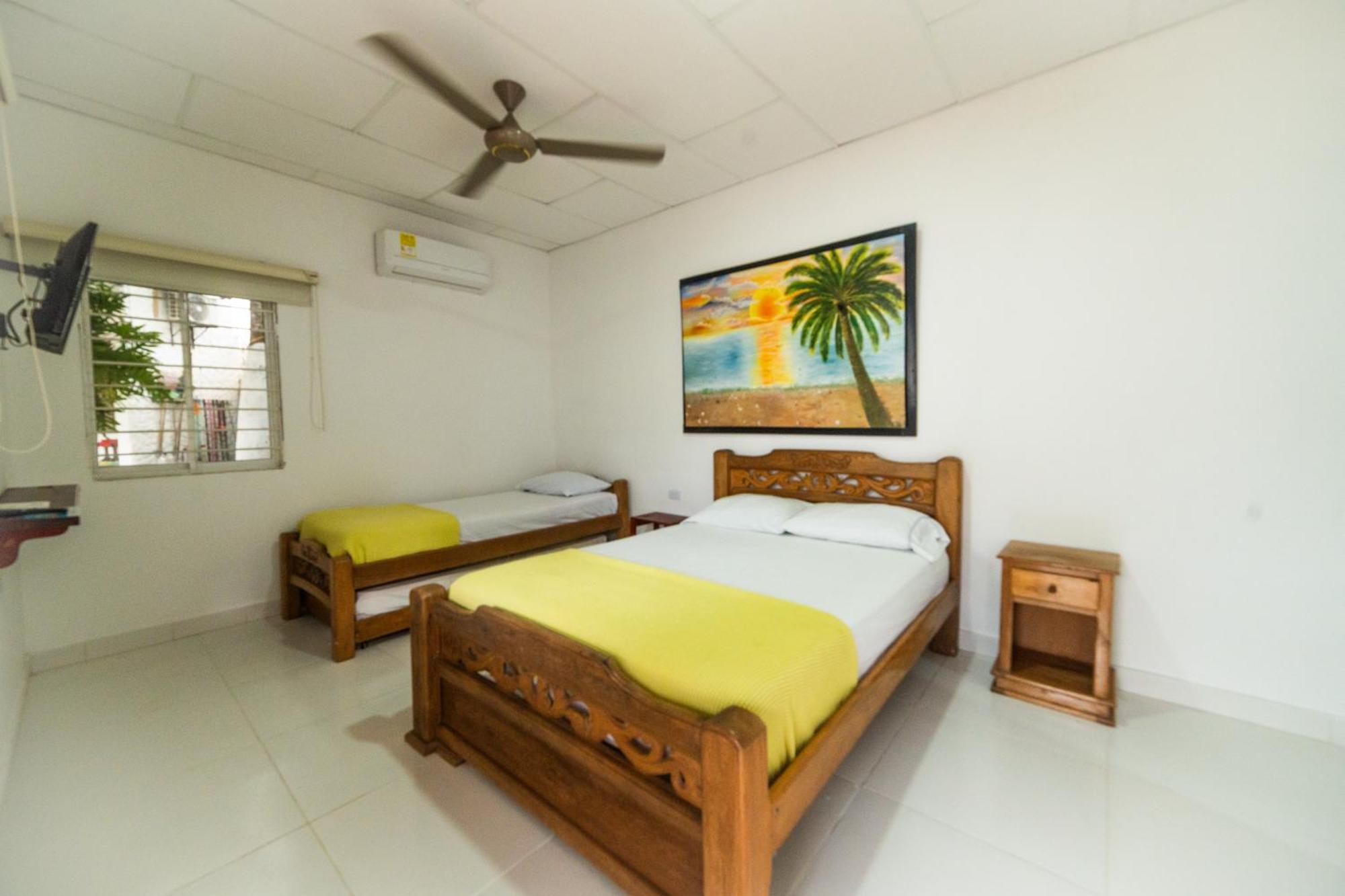 Hostal Del Mar - Tolu Exterior photo